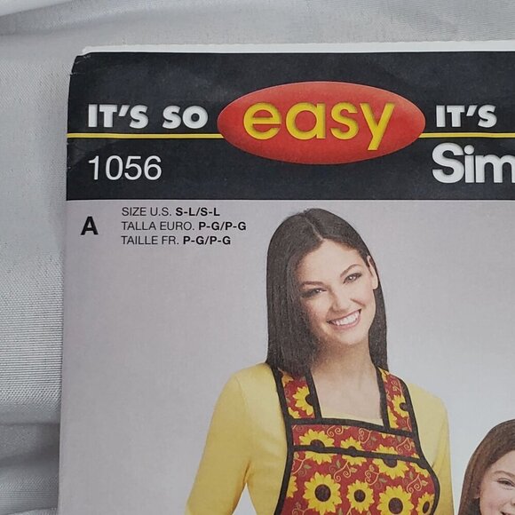 Simplicity 1056  Apron Sewing Pattern Mother & Daughter Size A S-L UNCUT - Picture 4 of 10